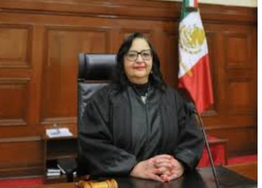 EN MEDIO DE UN AMPLIO RECONOCIMIENTO INTERNACIONAL, RECIBE PREMIO LA MINISTRA NO