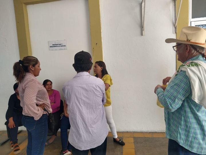 *Gobierno municipal apoyará con servicios públicos colectivos de manera provisio