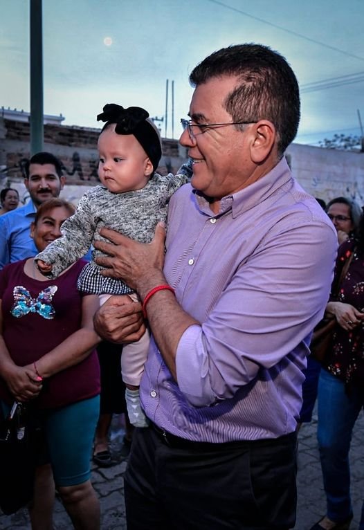 *Inicia la obra de pavimento hidráulico de la Avenida Valparaiso en Colinas del *Inicia la obra de pavimento hidráulico de la Avenida Valparaiso en Colinas del