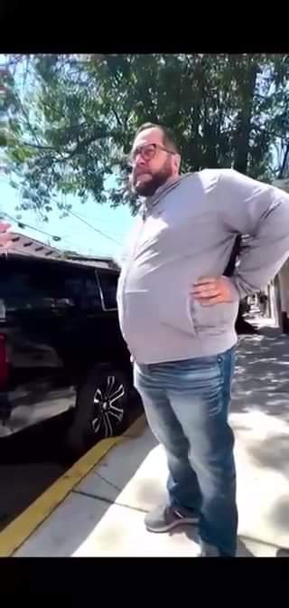 Josë Ramón López, hijo del Presidente López Obrador, corre a dos jóvenes identif Josë Ramón López, hijo del Presidente López Obrador, corre a dos jóvenes identif