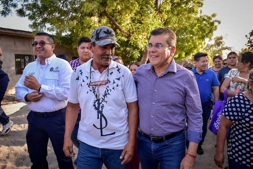 *Recorre Edgar González colonia Mundialista, hace compromisos con sus habitantes