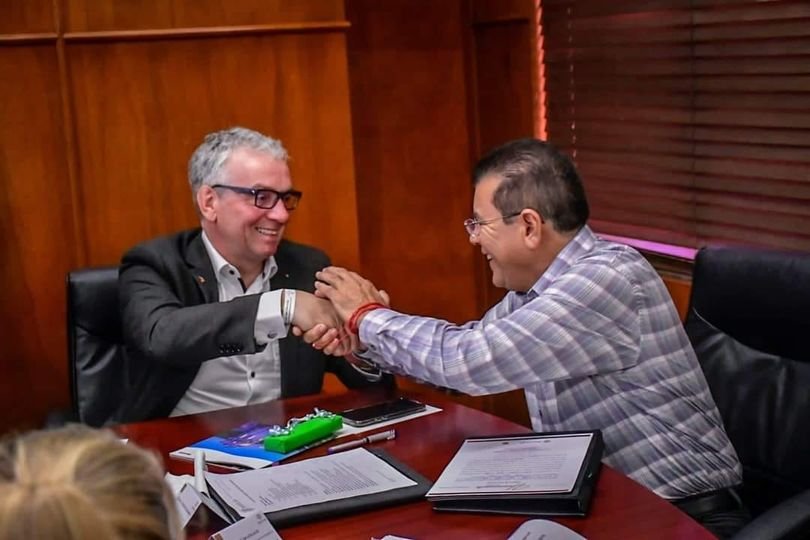 Refrendan hermanamiento gobiernos de Hamm y Mazatlán.