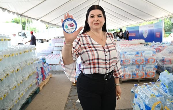 Aporta la UAS 7 mil 900 litros de agua al Aquatón 2023 de DIF Sinaloa