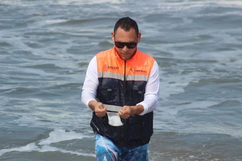 COEPRISS analiza agua de Playas de Mazatlán previo al periodo vacacional. COEPRISS analiza agua de Playas de Mazatlán previo al periodo vacacional.