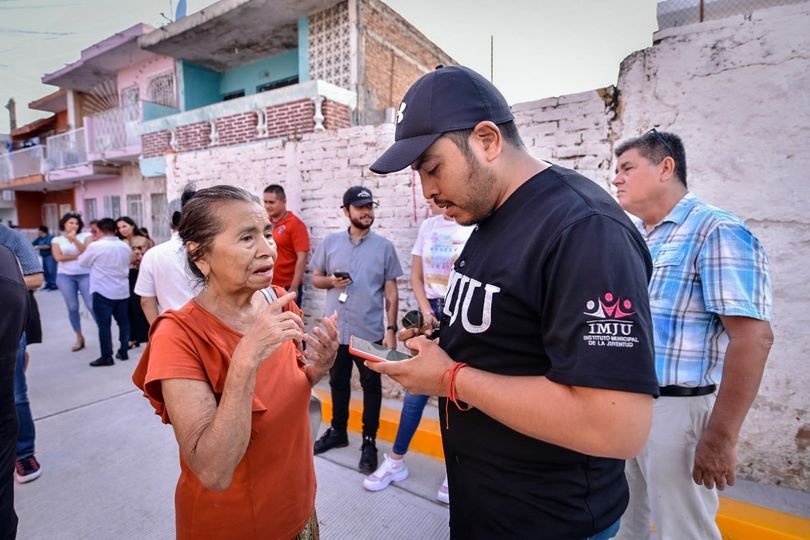 *“En seis meses cumplió su palabra y ahora ya tenemos pavimentado nuestro callej