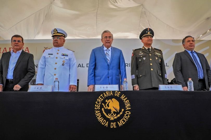 Encabeza Rocha la conmemoración del Día de la Marina