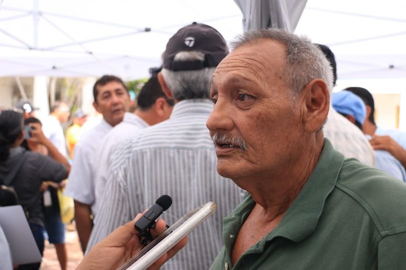 *Agradecen pescadores a Edgar González gestiones y apoyos para ejercer la activi *Agradecen pescadores a Edgar González gestiones y apoyos para ejercer la activi