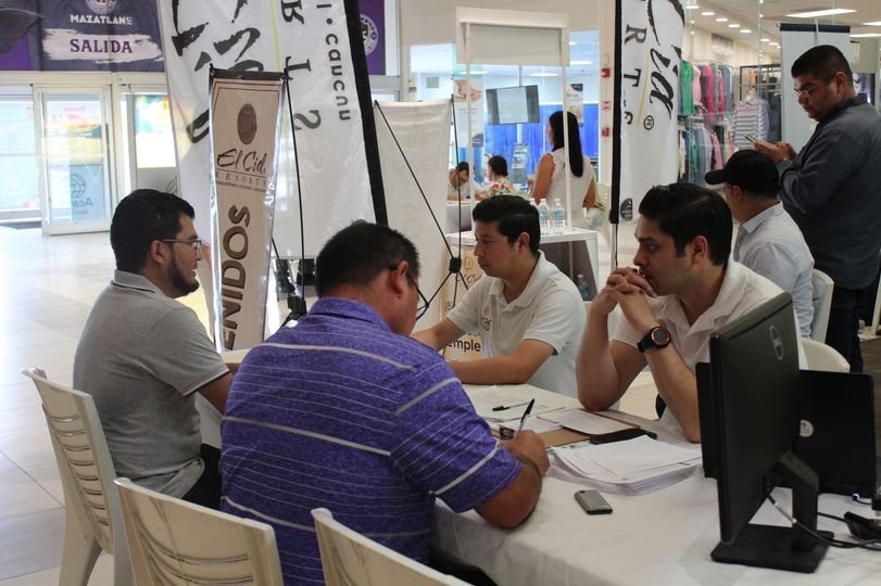 *Concluye con éxito primera Feria del Empleo del Sector Turístico.* *Concluye con éxito primera Feria del Empleo del Sector Turístico.*