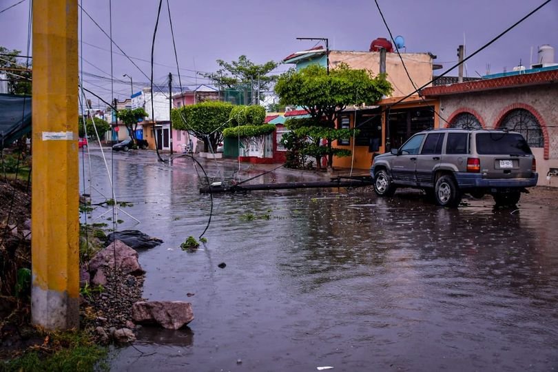 *Piden reportar al 071, fallas de energía eléctrica a la CFE.* *Piden reportar al 071, fallas de energía eléctrica a la CFE.*