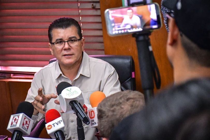 *Se ha trabajado sin descanso para restablecer la normalidad en Mazatlán.* *Se ha trabajado sin descanso para restablecer la normalidad en Mazatlán.*