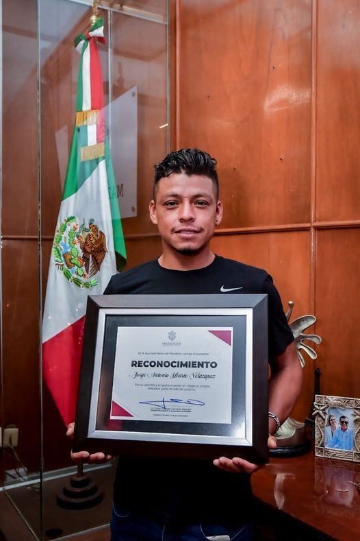 Un héroe sin capa ,merece ser reconocido
