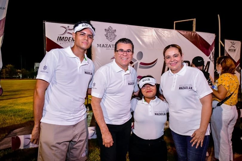 *Abandera Edgar González a la Delegación de Mazatlán rumbo a la etapa estatal de