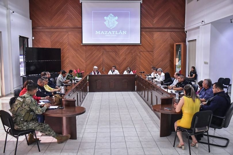 *Agradece Alcalde Edgar González labor de corporaciones en operativo Mazatlán Se *Agradece Alcalde Edgar González labor de corporaciones en operativo Mazatlán Se