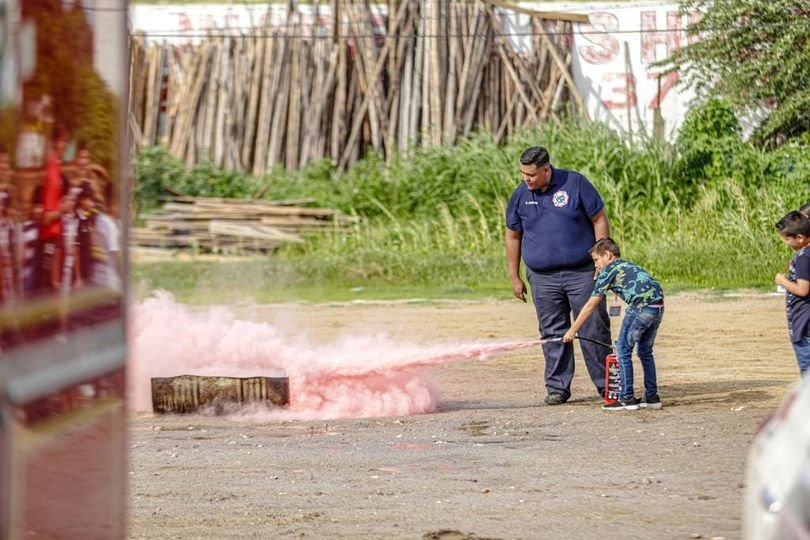 *Con éxito se lleva a cabo el quito curso de Protección Civil “Aprende Jugando”. *Con éxito se lleva a cabo el quito curso de Protección Civil “Aprende Jugando”.
