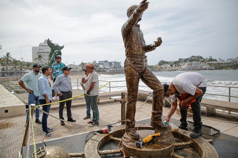 *Constata Edgar González avance en rehabilitación de monumentos en la zona coste *Constata Edgar González avance en rehabilitación de monumentos en la zona coste