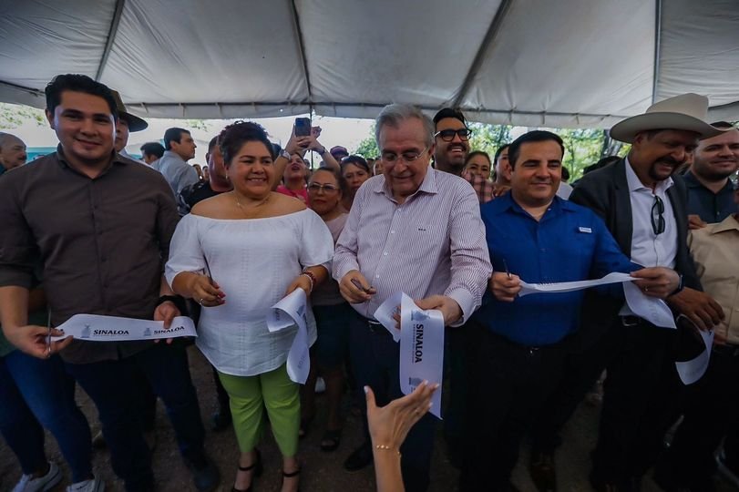 Entrega el gobernador Rocha obras por más de 12 millones de pesos en sindicatura Entrega el gobernador Rocha obras por más de 12 millones de pesos en sindicatura