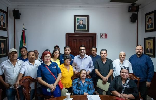 *Juan de Dios Gámez acuerda con dirigentes de organizaciones mejorar seguridad y *Juan de Dios Gámez acuerda con dirigentes de organizaciones mejorar seguridad y