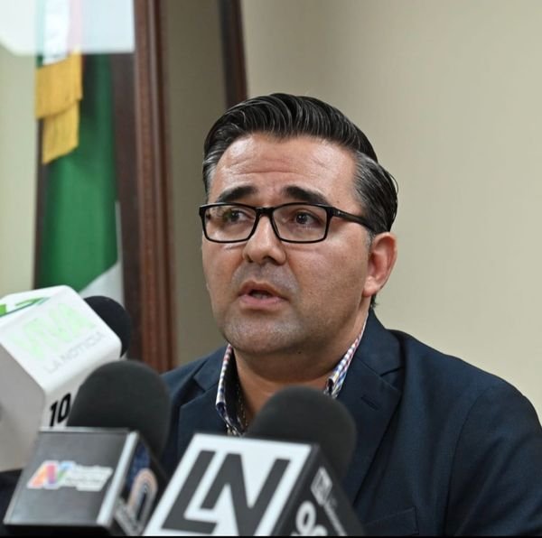 QUEDAN INFUNDADAS QUEJAS CONTRA DEMANDAS DE AMPARO DE LA UAS CONTRA LA LEY DE ED QUEDAN INFUNDADAS QUEJAS CONTRA DEMANDAS DE AMPARO DE LA UAS CONTRA LA LEY DE ED