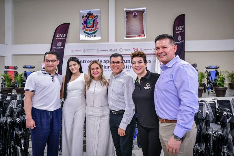 *Reciben personas con discapacidad de Mazatlán y el sur de Sinaloa aparatos audi