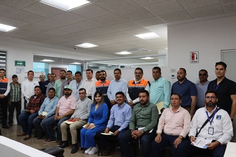 *Reconocen a JUMAPAM por ser una de las juntas que cumplen con la ley de salud e *Reconocen a JUMAPAM por ser una de las juntas que cumplen con la ley de salud e