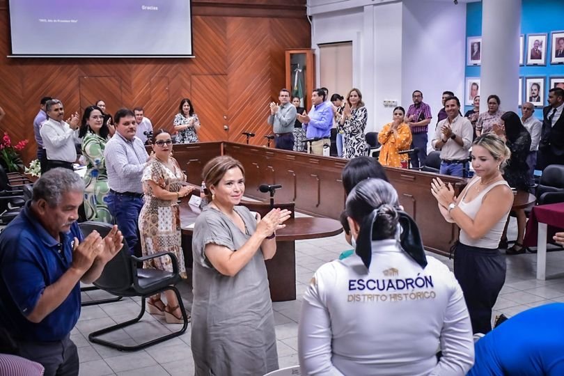 *Reconocen la excelente labor de Erika Vanessa Valdez Berumen, policía del Centr
