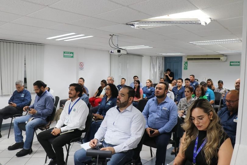 *Se capacitan gerentes y jefes de JUMAPAM en Gestión Efectiva* *Se capacitan gerentes y jefes de JUMAPAM en Gestión Efectiva*