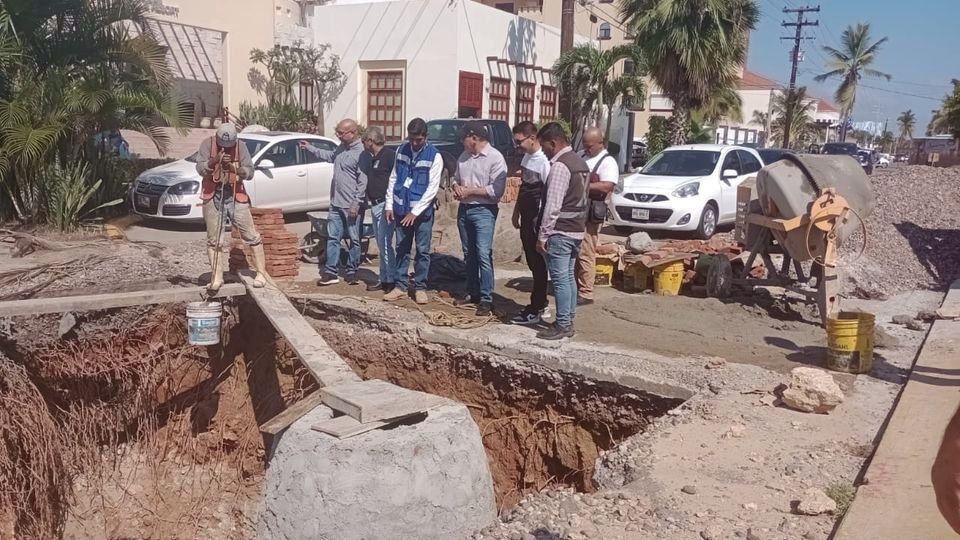 *Anuncia Edgar González reposición del Colector Villas del Estero*