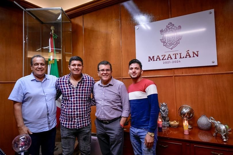 *Comisarios de El Recreo y Camacho gestionan obras que mejorarán calidad de vida *Comisarios de El Recreo y Camacho gestionan obras que mejorarán calidad de vida