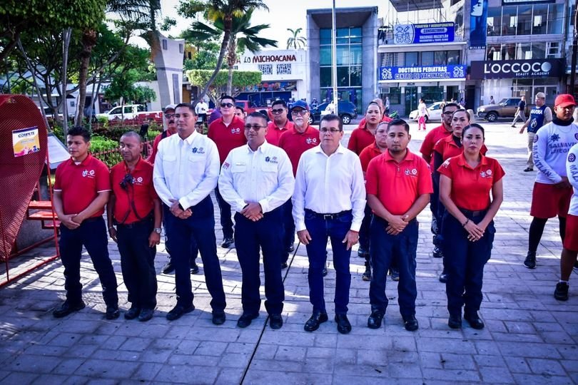 *Conmemoran 38 aniversario de Protección Civil, con acto cívico.* *Conmemoran 38 aniversario de Protección Civil, con acto cívico.*