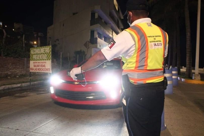 “Durante fin de semana de fiestas patrias, dispositivo alcoholímetro sancionó a “Durante fin de semana de fiestas patrias, dispositivo alcoholímetro sancionó a