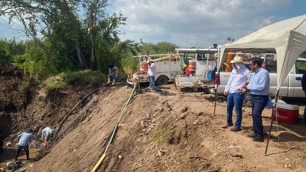 Juan de Dios Gámez supervisa trabajos de reparación en Planta Potabilizadora San Juan de Dios Gámez supervisa trabajos de reparación en Planta Potabilizadora San