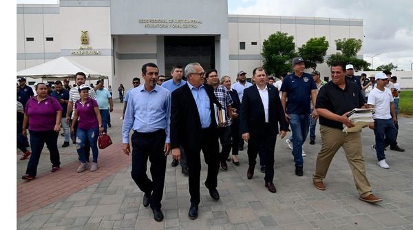 La Fiscalía vulnera el derecho a la adecuada defensa del Abogado General de la U