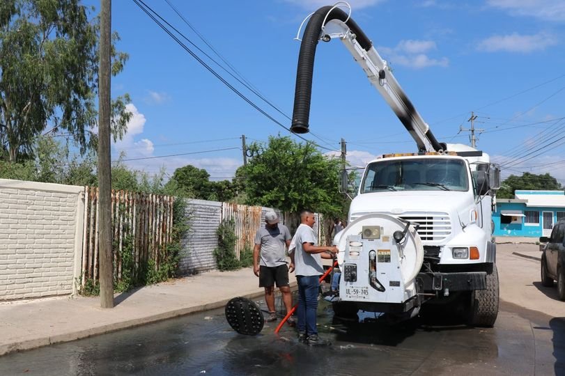 *Resuelve JUMAPAM derrame de aguas residuales en la Genaro Estrada* *Resuelve JUMAPAM derrame de aguas residuales en la Genaro Estrada*