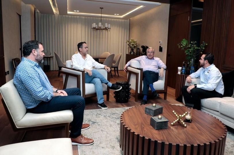 Rocha se reúne con el dirigente del STASE para atender manifestación en la UPSIN Rocha se reúne con el dirigente del STASE para atender manifestación en la UPSIN
