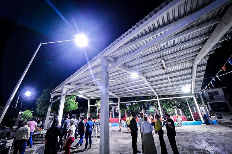 *Se ilumina el Puente del Quelite con nuevas lámparas led.* *Se ilumina el Puente del Quelite con nuevas lámparas led.*