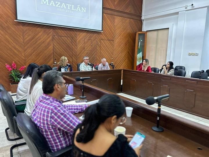 *Se lleva a cabo el informe del estado actual del Hospital Margarita Maza de Juá *Se lleva a cabo el informe del estado actual del Hospital Margarita Maza de Juá