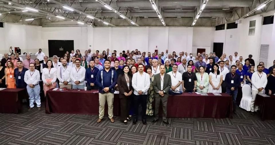 *Se realiza el Primer Congreso Estatal de Atención Médica de los Servicios de Sa