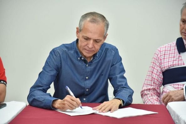 Autorizan incremento salarial para sindicalizados del Ayuntamiento de Ahome. Autorizan incremento salarial para sindicalizados del Ayuntamiento de Ahome.