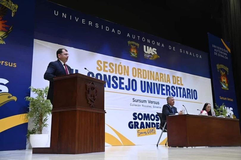 La #UAS va hacia la cúspide con estudiantes y deportistas de excelencia, así com La #UAS va hacia la cúspide con estudiantes y deportistas de excelencia, así com