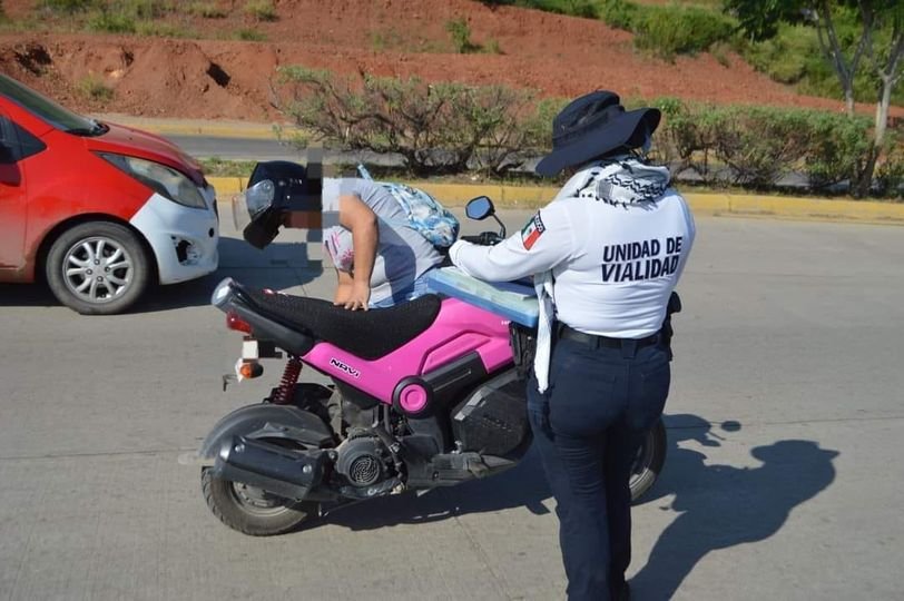 *Operativo «Cero Tolerancia» con actividad aleatoria en diversos sectores de la *Operativo «Cero Tolerancia» con actividad aleatoria en diversos sectores de la