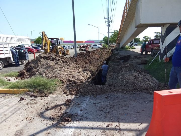 *Supervisa JUMAPAM instalación de la red sanitaria del CRIT Sinaloa * *Supervisa JUMAPAM instalación de la red sanitaria del CRIT Sinaloa *