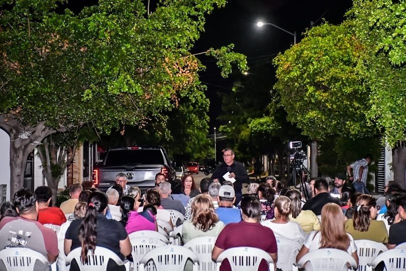 *Después de años en la oscuridad, vecinos de Paseo Alameda I ven iluminadas sus