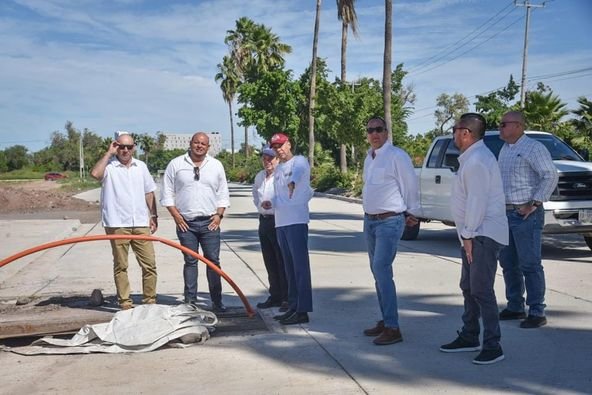Alcalde Gerardo Vargas realiza supervisión de obra en bulevar Rosales. Alcalde Gerardo Vargas realiza supervisión de obra en bulevar Rosales.