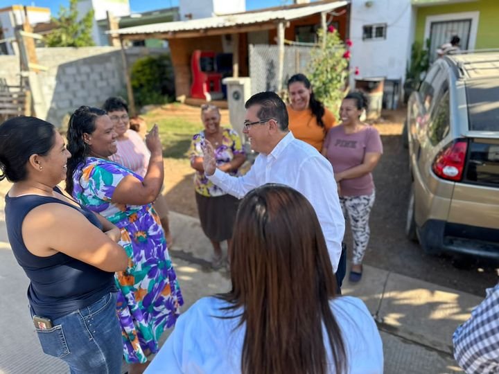 *Familias de Cvive mejorarán calidad de vida; Edgar González brinda apoyo a las