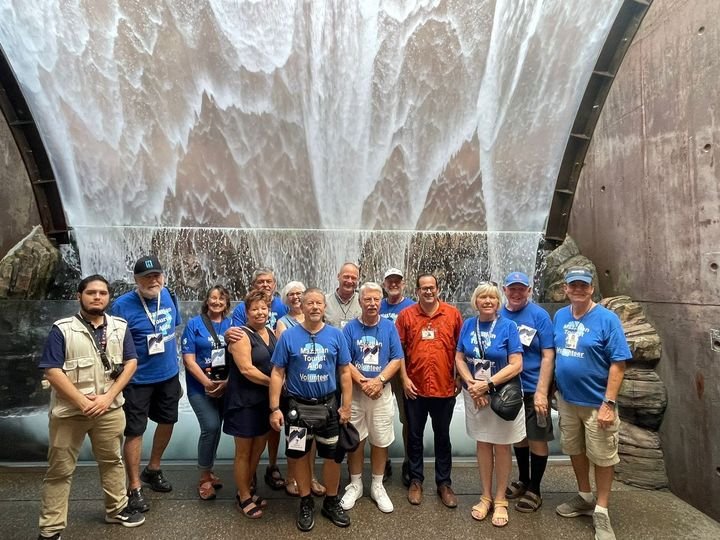 Gran Acuario construye alianzas con los Tourist Aide Volunteers Blue Shirt