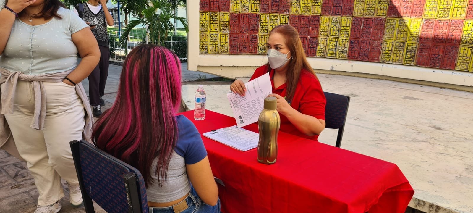 Busca la Facultad de Psicología a tener juventudes más informadas y conscientes