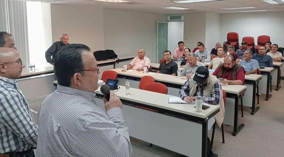 DIRECCIÓN DE VIALIDAD Y TRANSPORTES DEL ESTADO DE SINALOA DIRECCIÓN DE VIALIDAD Y TRANSPORTES DEL ESTADO DE SINALOA