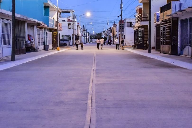 *Edgar González inaugura la pavimentación de la calle Rincón del Nogal en el fra *Edgar González inaugura la pavimentación de la calle Rincón del Nogal en el fra