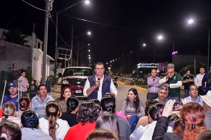 *Solicitan a Edgar González mejorar el suministro de agua en San Marcos*