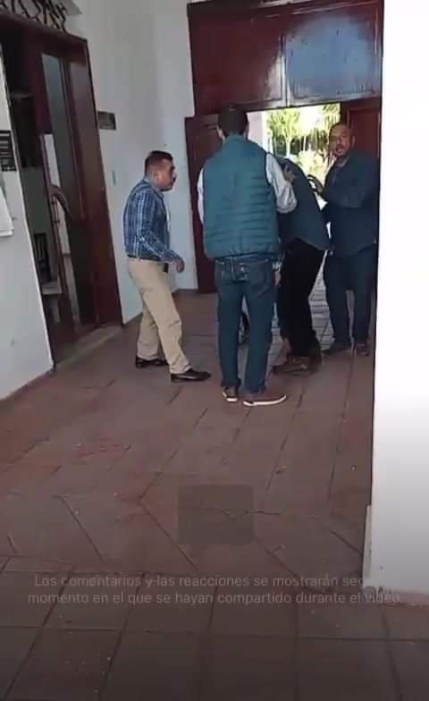 AGREDEN Y MANDAN A LA CRUZ ROJA AL ALCALDE DE CONCORDIA RAÚL DÍAZ.